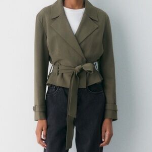 NWT Aritzia Babaton Postage Trench Coat in Dark Olive SIZE Medium